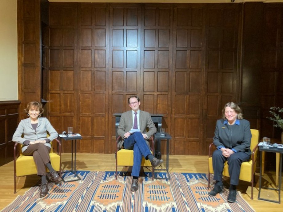 Conference-du-Club-de-la-faculte-de-droit-de-Columbia-a-Paris-sur-l-heritage-de-Justice-Ruth-Bader-Ginsburg-